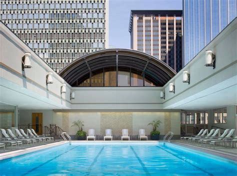 The Best Rooftop Pools in Boston | Boston hotels, Best hotels in boston, Rooftop pool