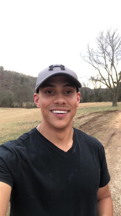 Earl’s Pretty Girl Walk 🚶🏽‍♂️🕺🏽 #prettygirlswalklikethis #countryboy # ...