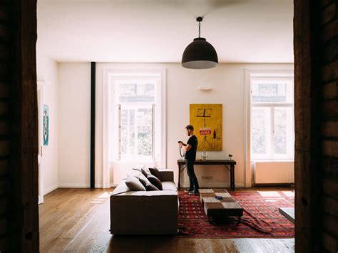 What to Know About Living a Minimalist Lifestyle - realestate.com.au