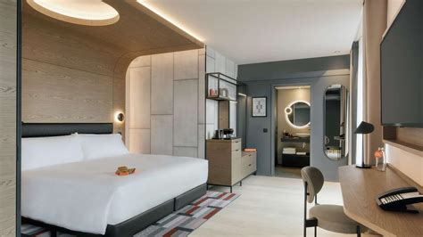 Canopy by Hilton Paris Trocadero from $246. Paris Hotel Deals & Reviews ...