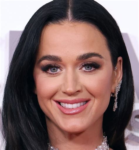 Katy Perry's Daughter Daisy Has First Public Appearance - PureWow