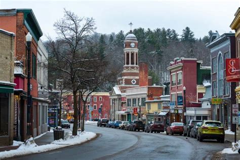 15 Best Towns in the Adirondacks to Visit! - Bobo and ChiChi