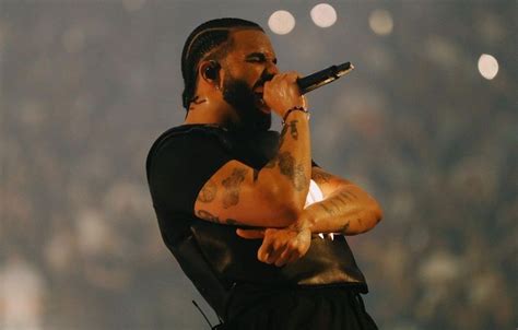 What did Drake say about Vancouver at his Rogers Arena show? - Vancouver Is Awesome