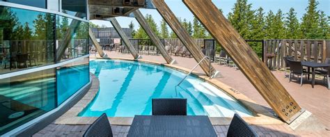 Manitoulin Hotel | Waterfront Hotel on Manitoulin Island Ontario