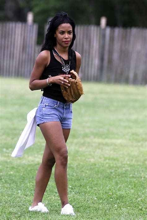 Bad Boy Records 4th of July Softball and Barbecue Party - Aaliyah Photo ...