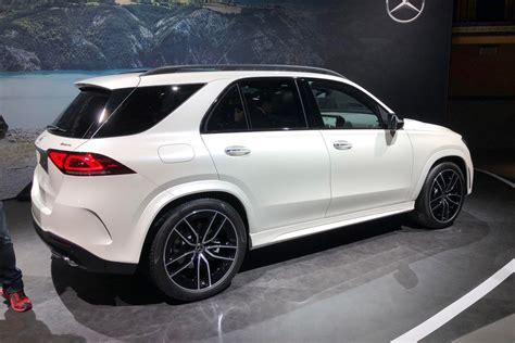 2020 Mercedes-Benz GLE gets mild-hybrid boost, MBUX tech - CNET