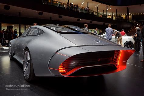 Mercedes-Benz Concept IAA Storms Frankfurt with Its Morphing Abilities ...