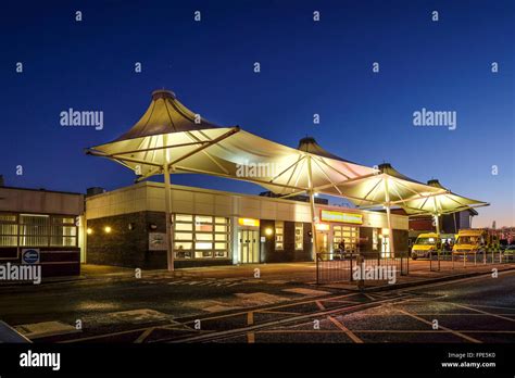 The entrance to the Emergency department at the Royal Preston Hospital Stock Photo - Alamy