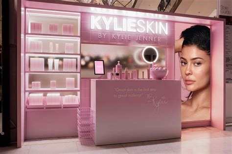 Kylie Jenner on Twitter: "So amazing seeing my @kylieskin displays in Selfridges!! All ...