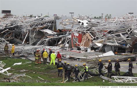 Deadly Joplin tornado could cost $3 billion - May. 24, 2011