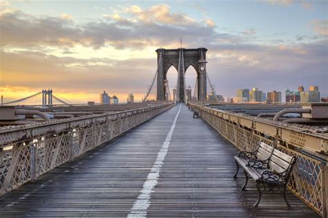 Top 10 Tips for Walking Across the Brooklyn Bridge