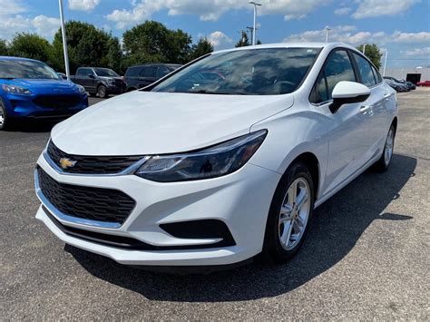 Pre-Owned 2018 Chevrolet Cruze LT FWD 4D Sedan