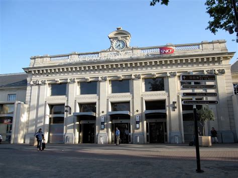 Gare d'Avignon-Centre Train Station - BonjourLaFrance - Helpful Planning, French Adventure