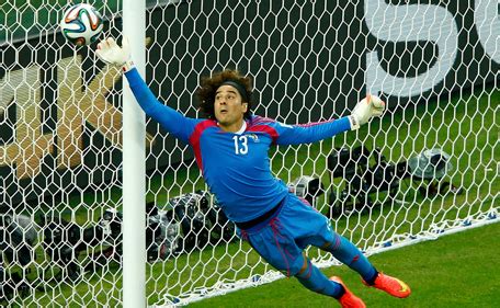 Ochoa fever grips Fifa World Cup 2014: Brazil served Mexican 'Memo ...