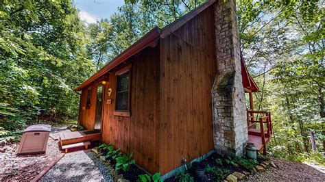 Hocking Hills Cabins - Hocking Hills Cottages and Cabins