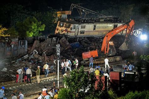 India Train Crash: 3 Railway Workers Arrested - The New York Times