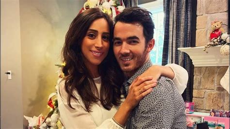 Kevin Jonas Family: Kids, Wife, Siblings, Parents - YouTube