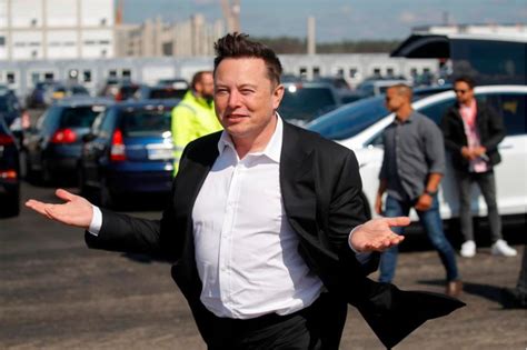 Elon Musk pode ser condenado a pagar bilhões em ação sobre compra da ...