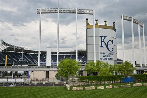 Kauffman Stadium: Home of the Kansas City Royals - The Stadiums Guide