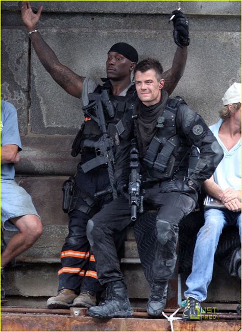 Josh Duhamel & Tyrese Gibson: Armed & Dangerous: Photo 2467210 | Josh Duhamel, Michael Bay ...