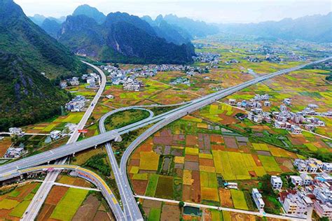 China has 130,000 km of highways, the most in the world