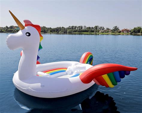 These Ginormous Pool Floats From Sam's Club Could Eat Last Year's Swan ...