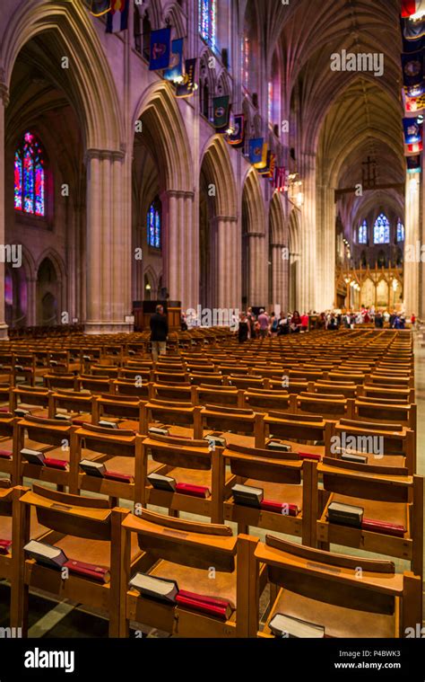 National cathedral interior washington hi-res stock photography and ...