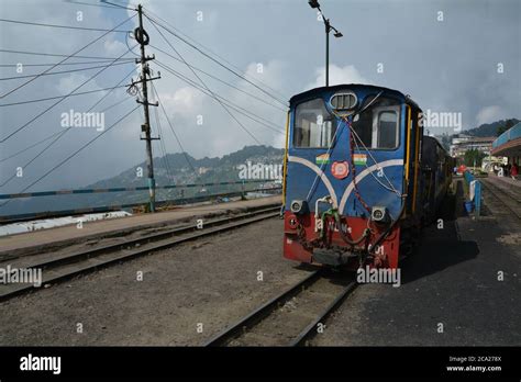 Darjeeling Himalayan Railway Stock Photo - Alamy