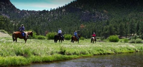 Cherokee Park Ranch holiday in Colorado