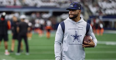 Cowboys' Dak Prescott Not Ruling Out Returning from Injury in Week 4 vs. Commanders | News ...