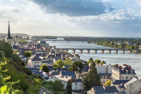 Loire Valley Wine: 10 Key Facts to Know About the Loire