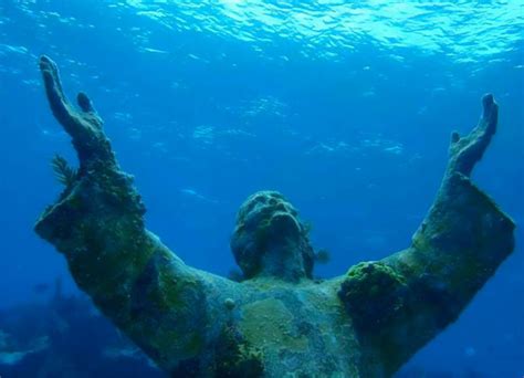 Christ of the Abyss in Italy | Weird Italy