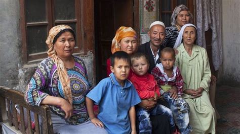 Ouïghours en Chine : qui sont-ils et pourquoi Pékin est-il accusé de génocide ? - BBC News Afrique