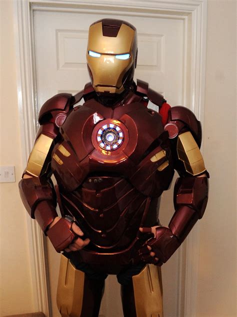 Blacksmith creates stunning replica Iron Man suits and helmets - SWNS