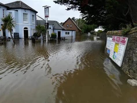 Investigation into what led to severe flooding on the Isle of Wight ...