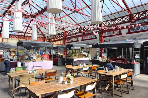 Explore Manchester: Altrincham Market House - Vagabond3