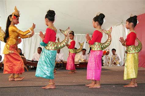 Smithsonian Folklife Festival Celebrates Asian Pacific American Culture ...