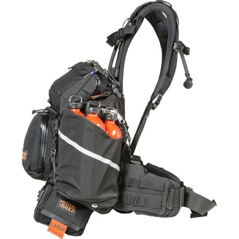 Hotshot - Black (Profile) | Techwear bag, Fire gear, Big backpacks