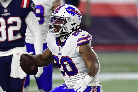 Devin Singletary, Zack Moss Fantasy football start/sit advice: What to do with the Bills RBs in ...