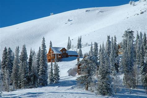 Best Salt Lake City Ski Resorts: Complete Ski Bum Travel Guide