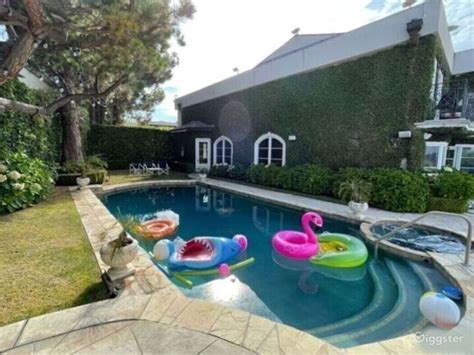 Hollywood Pool in Mansion with Views | Rent this location on Giggster