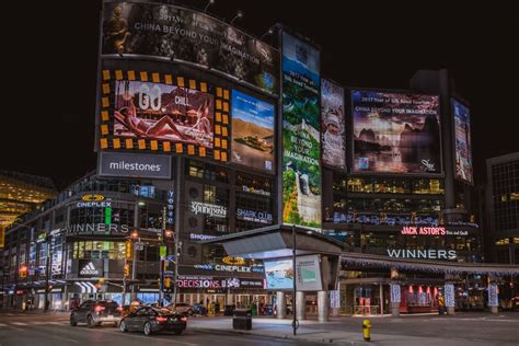 Smart cities on the rise with Outdoor Digital Signs | LED Craft