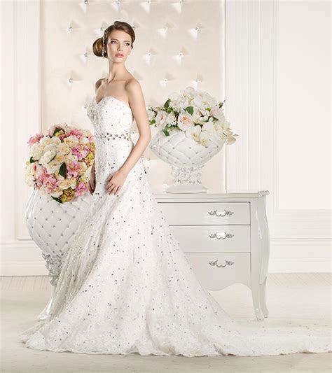 Simple And Affordable Wedding Dresses – Online Stores To Buy From