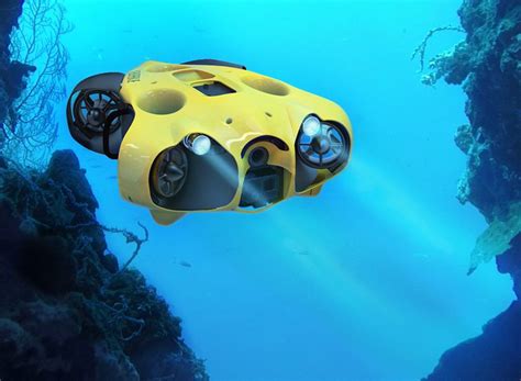 a submarine drone that freely captures your underwater journey in high ...