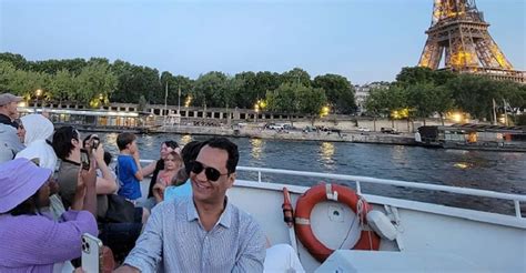 Paris: Eiffel Tower Tour and Seine River Cruise at Dusk | GetYourGuide