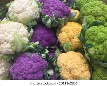 Pile Purple Green Orange Cauliflower Farmers Stock Photo (Edit Now) 111550853
