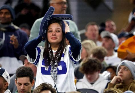 Dallas Cowboys fans after Wild Card loss to Packers: Fire everyone. Rebuild