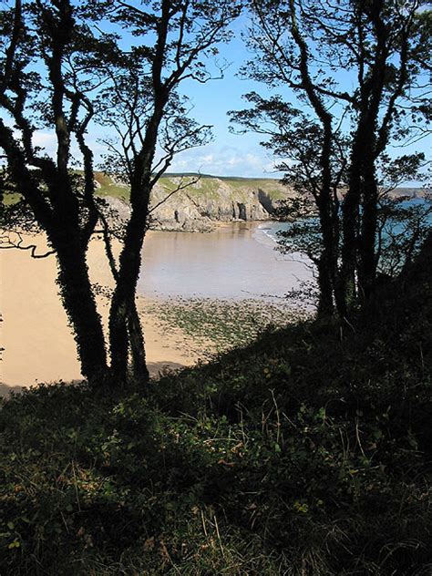 Beach at Barafundle Bay Photo | UK Beach Guide