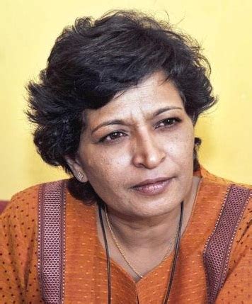 Kavitha Lankesh : Kannada Director| Writer Age, Movies, Biography, Photos