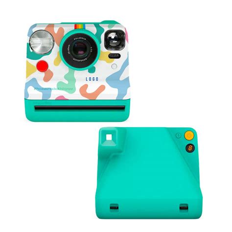 Brilliant: Polaroid Now Camera